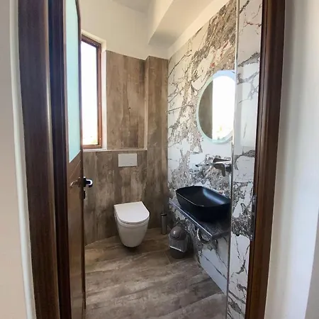Hotel Ksamil Beach Апарт-отель *