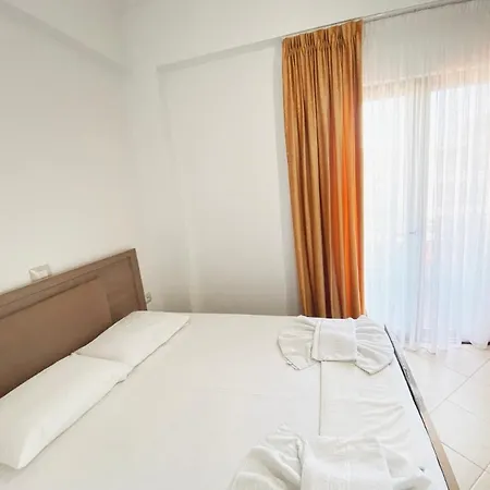 Hotel Ksamil Beach * Ксамил
