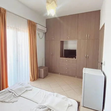 Hotel Ksamil Beach * Ксамил